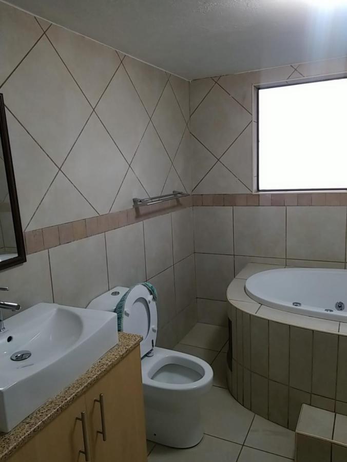 Pinto City Motel 肯普顿帕克 外观 照片